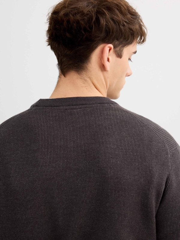 Jersey básico de punto cuello redondo gris vista detalle
