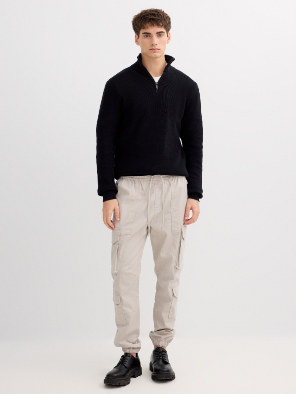 Basic knit jersey with zipper neck black front view