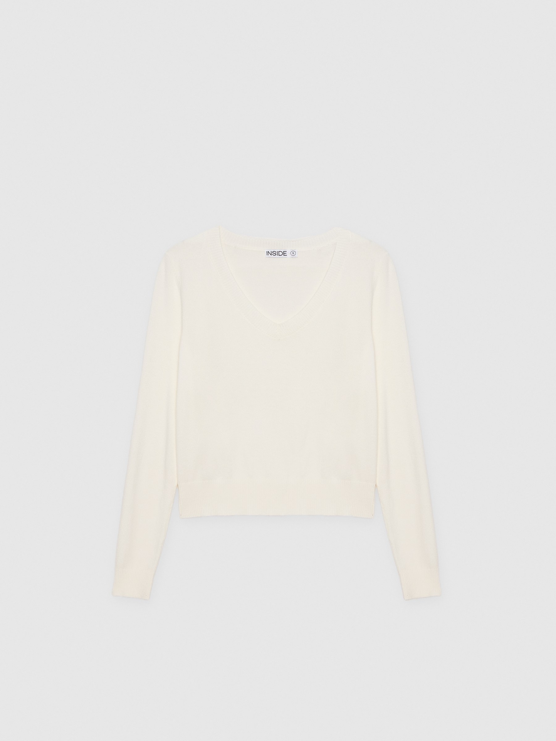 %Pto% Jersey básico cuello pico crudo vista frontal