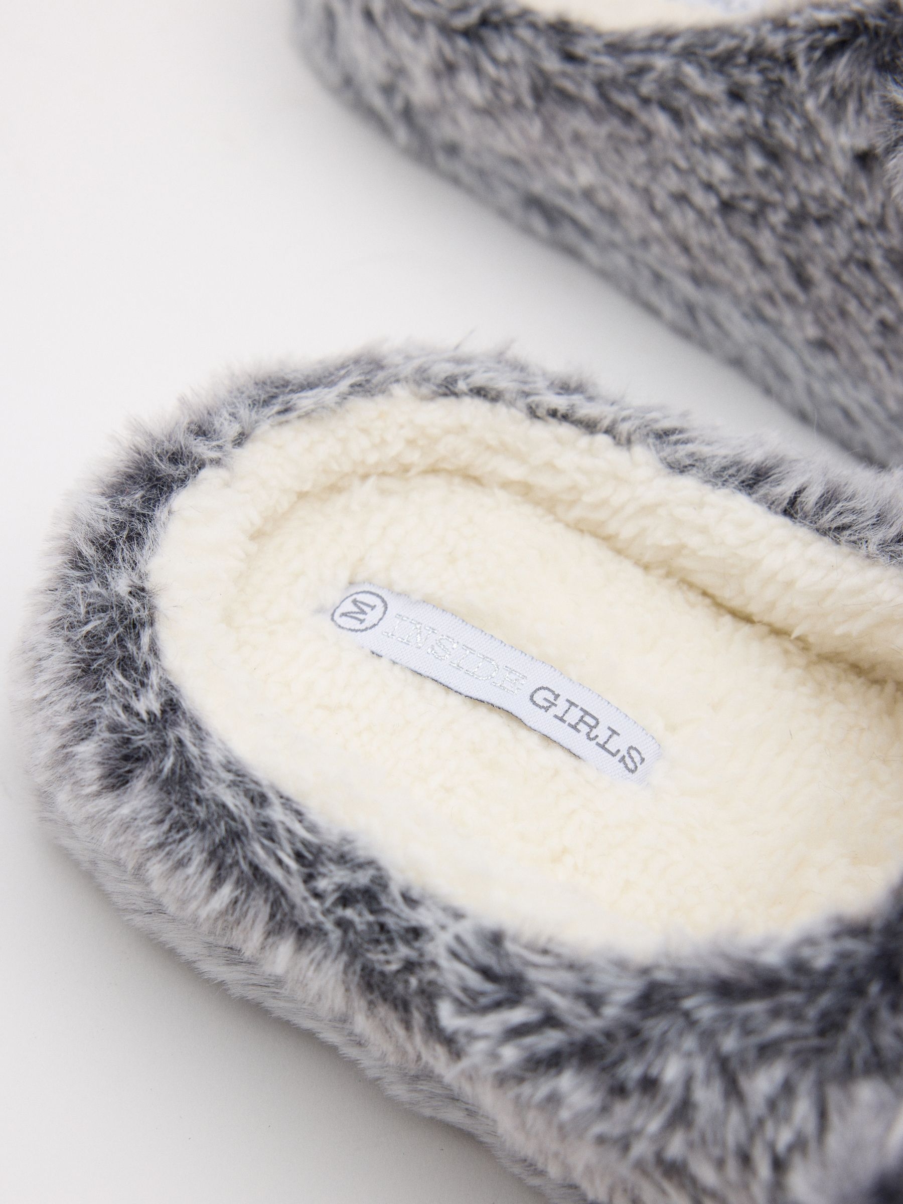 Zapatillas de casa gatito blanco vista general frontal