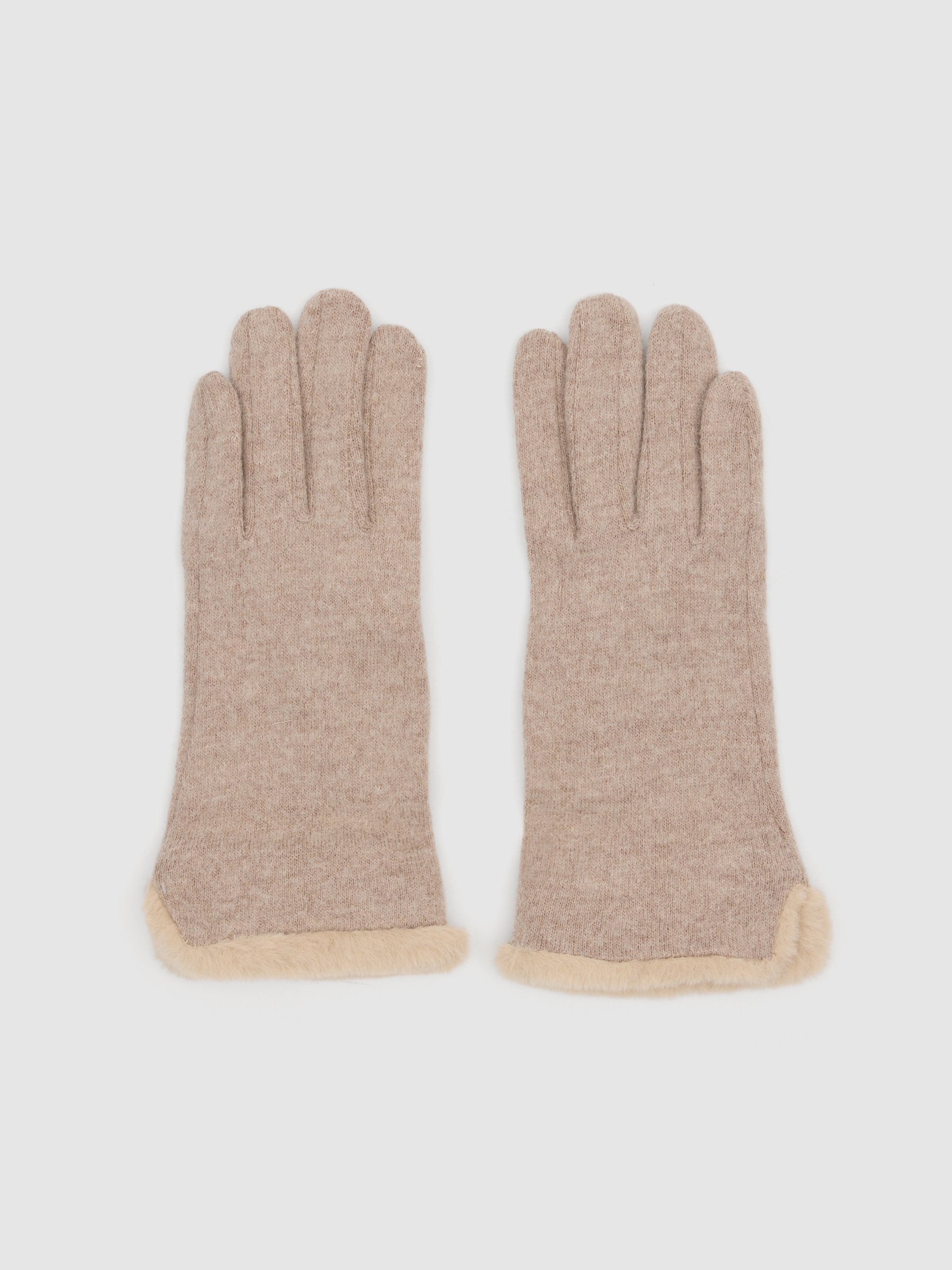 Guantes con lana beige