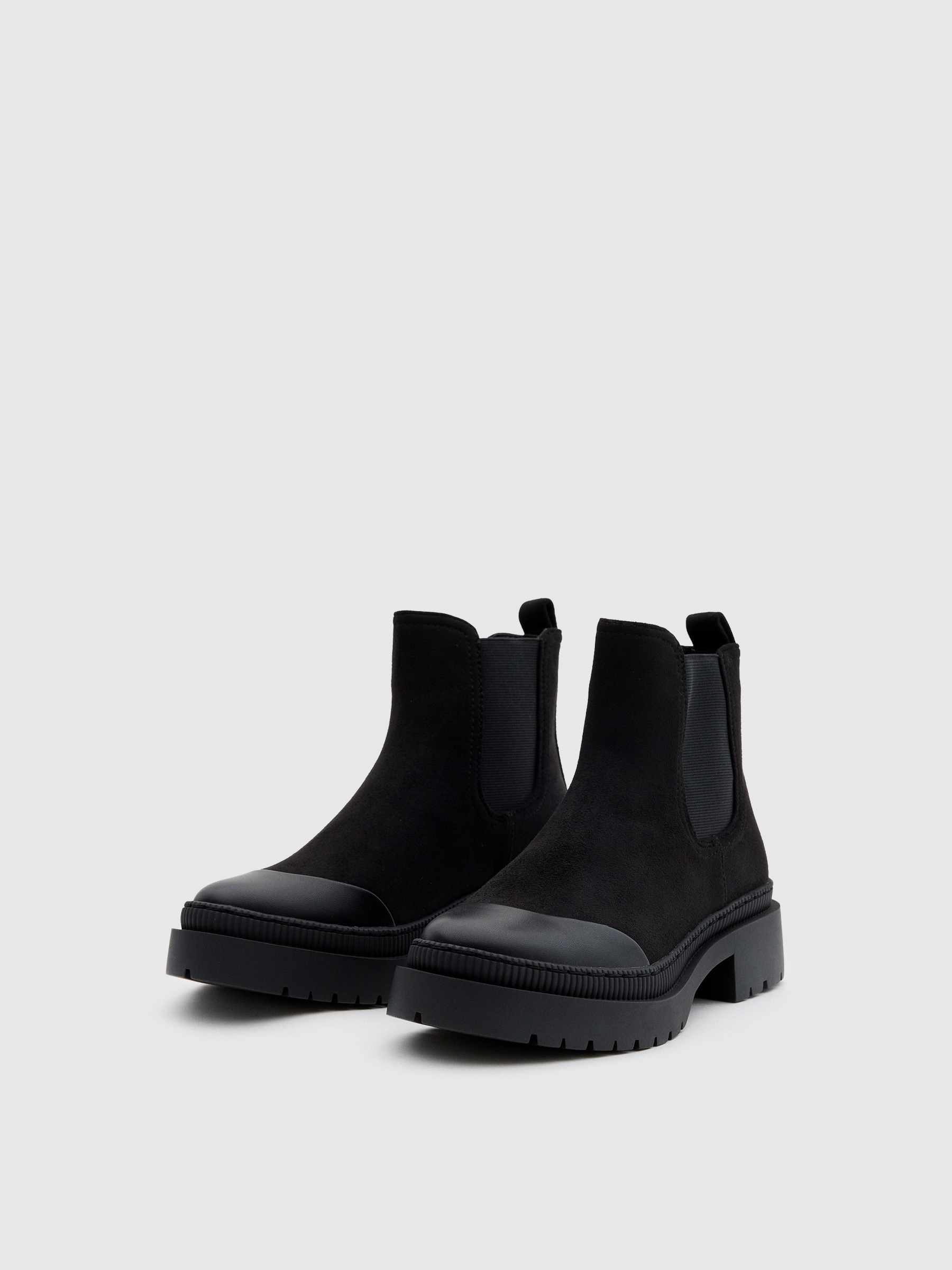 Chelsea ankle boot toe black