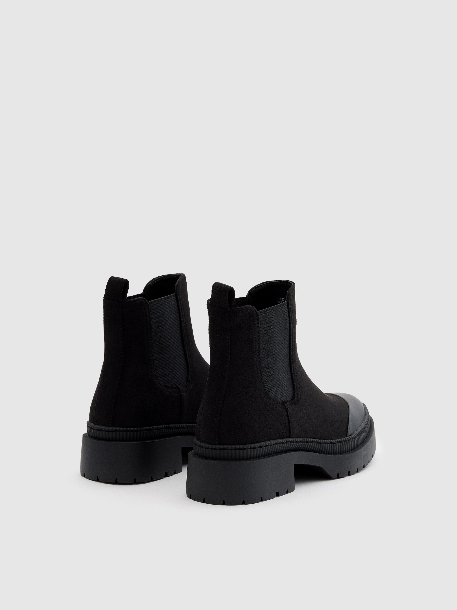 Chelsea ankle boot toe black