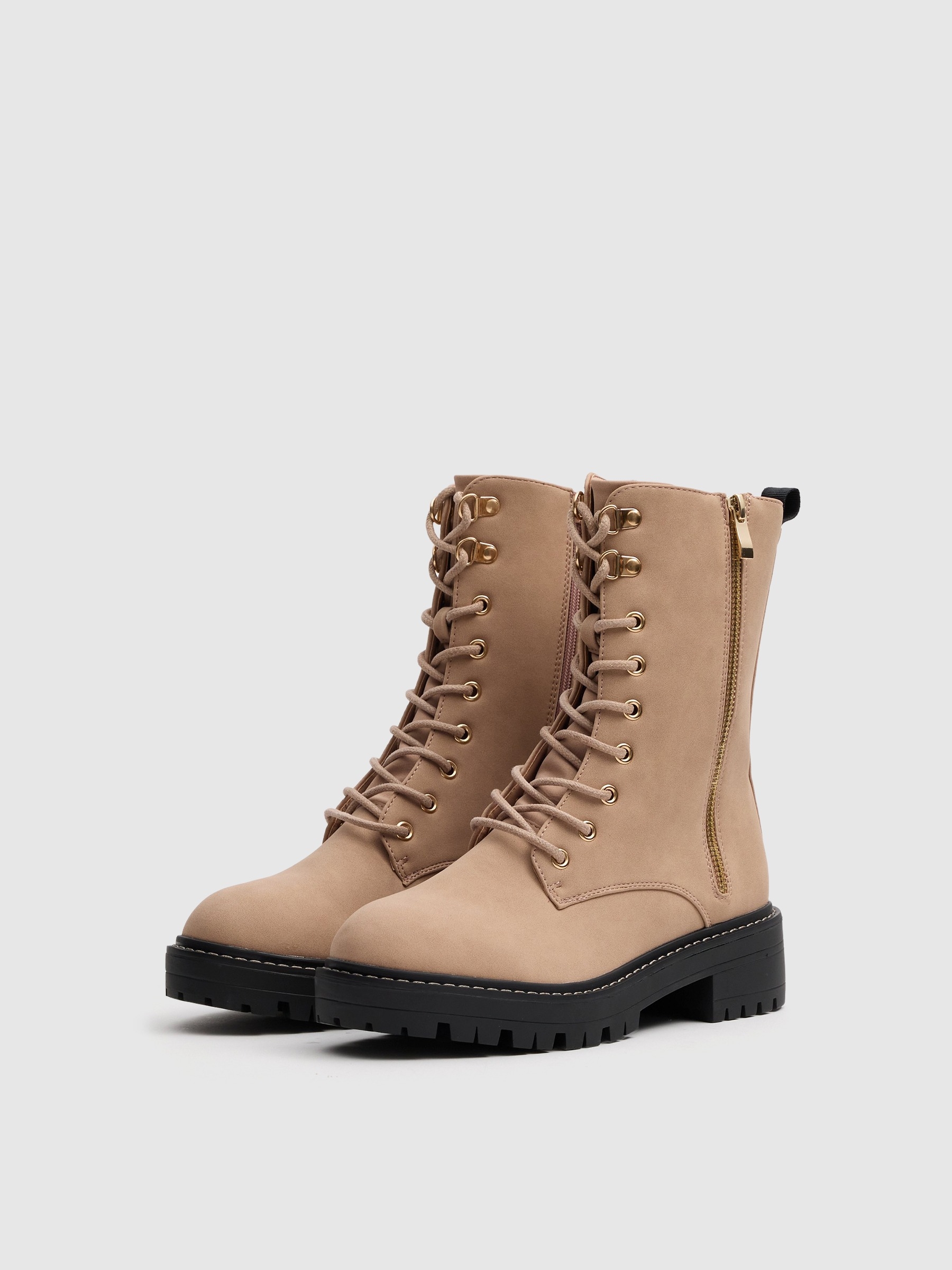 Fashion zipper ankle boots