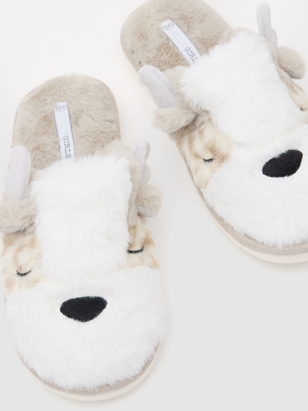 Reindeer slippers beige detail view