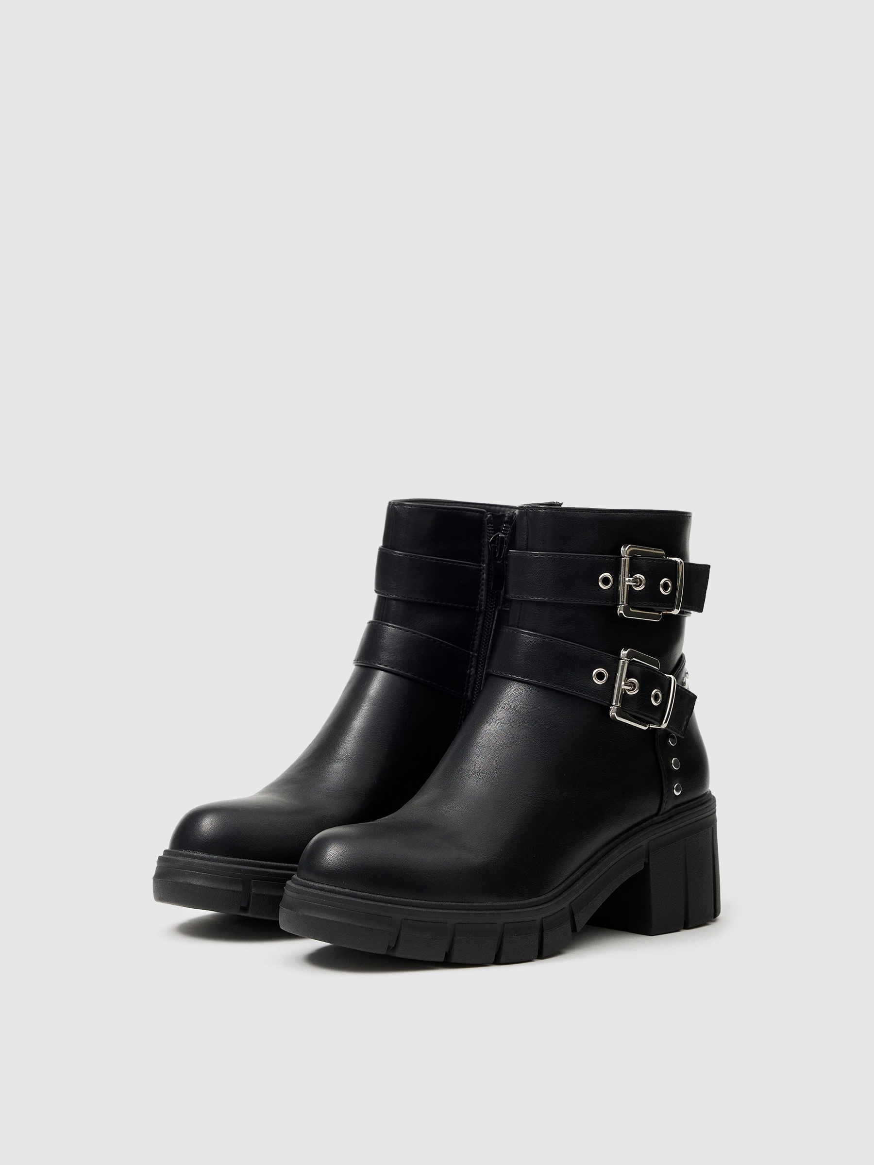 Ankle boot with track sole buckles black