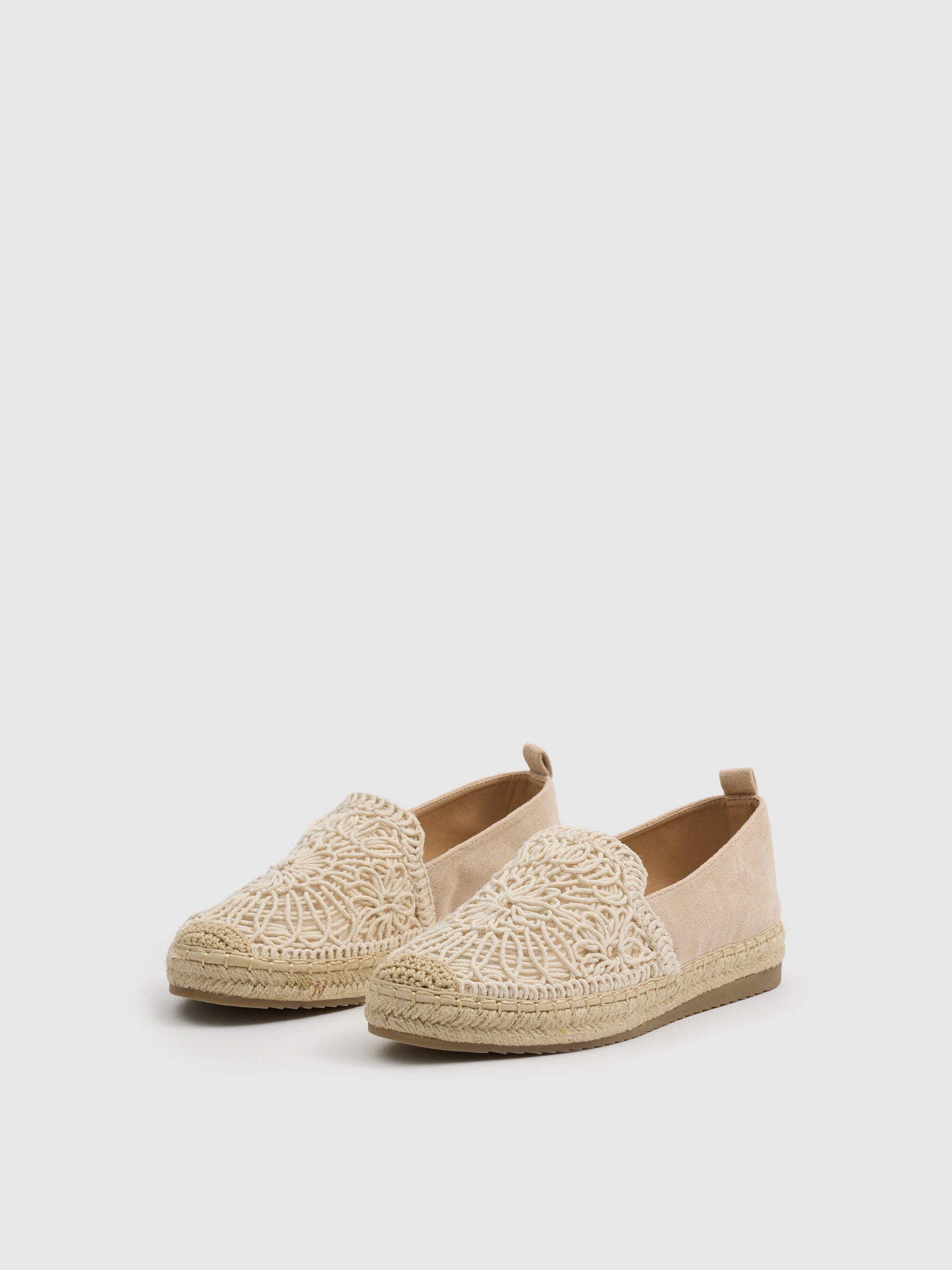 Embroidered espadrilles off white profile view