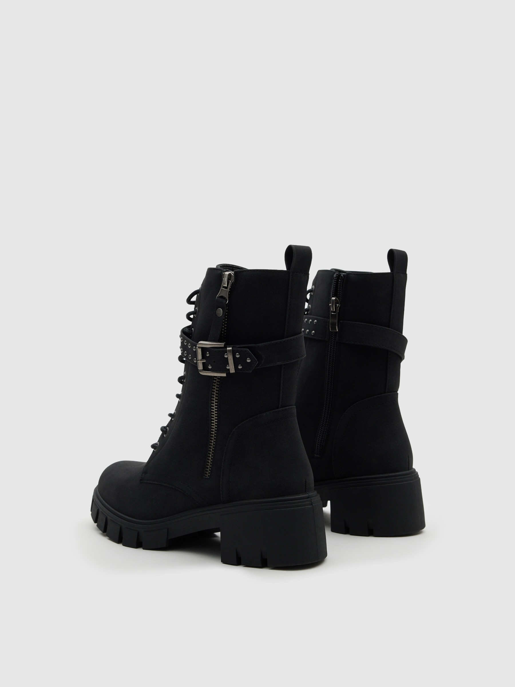 Lace-up studded boot black