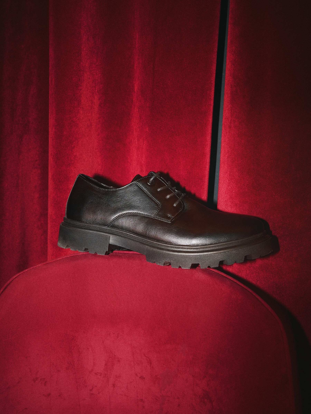 %New% Zapato de vestir suela dentada negro