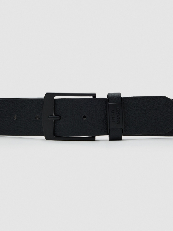 Basic faux leather belt black detail view