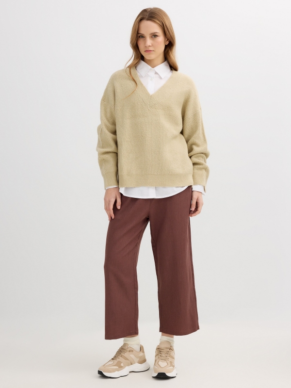 High-waisted culotte brown front view