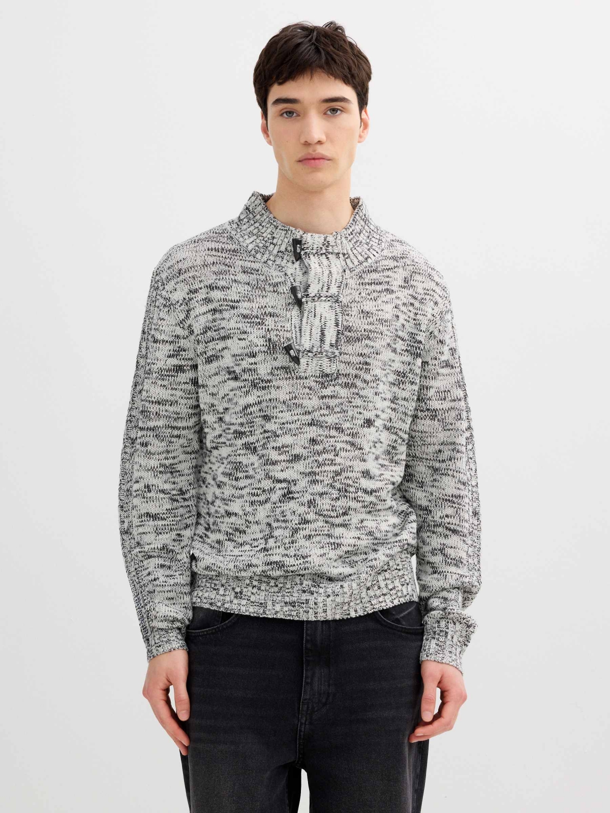 Jersey jaspeado cuello alto gris vista media frontal