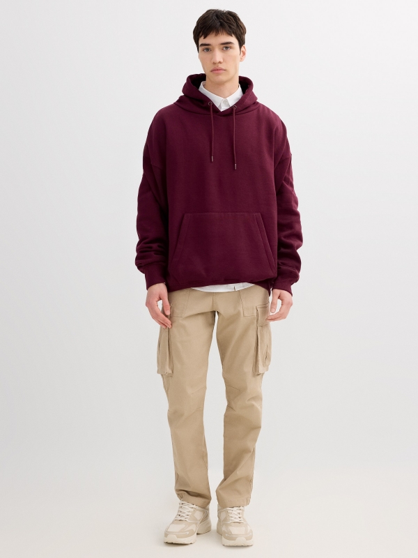 Sudadera básica con capucha burdeos vista general frontal