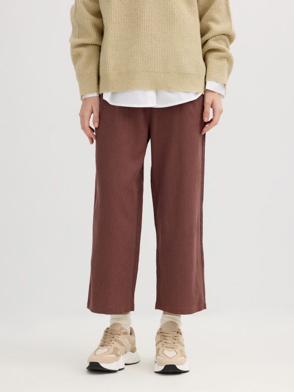 High-waisted culotte brown middle front view