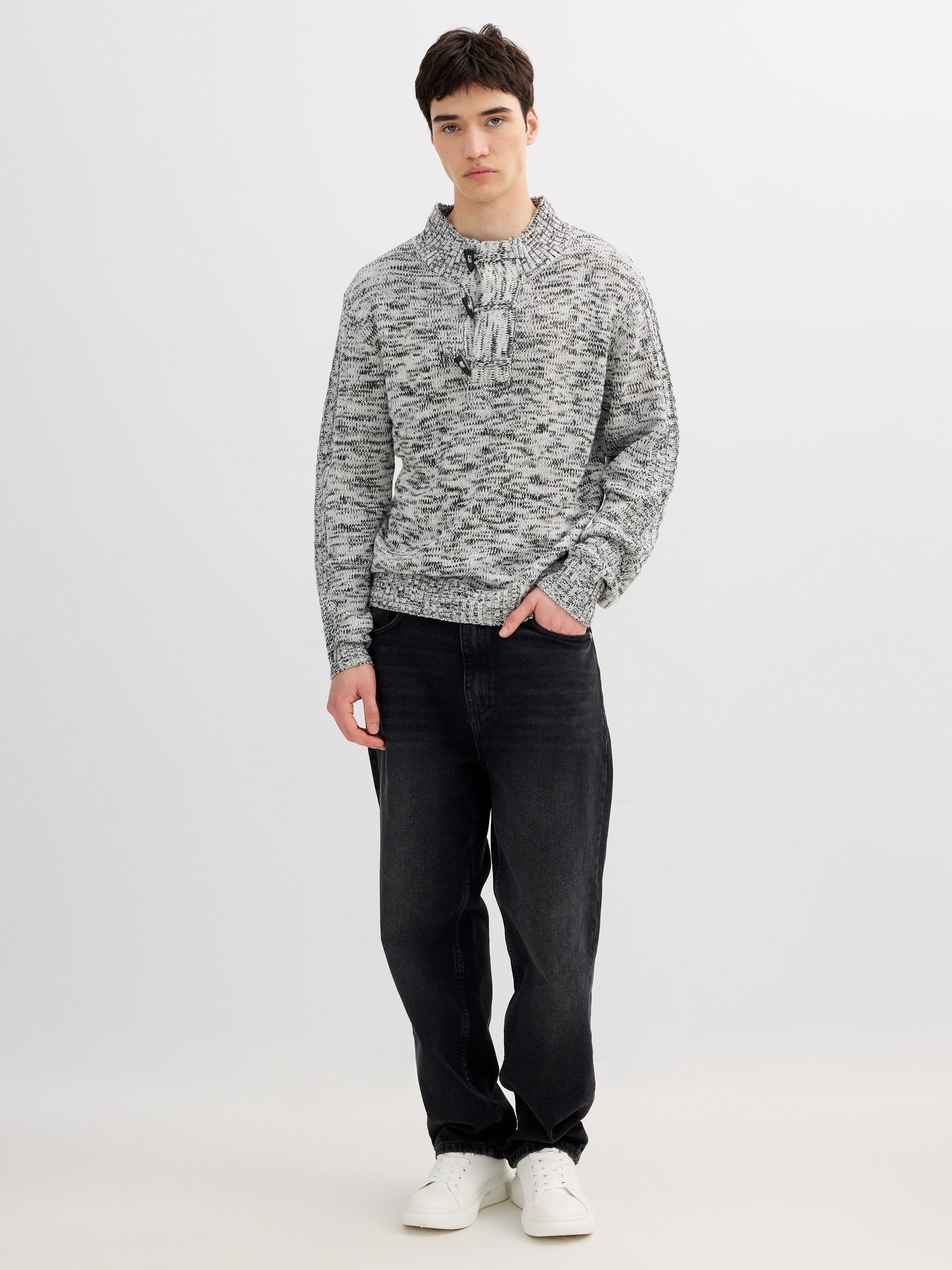 Jersey jaspeado cuello alto gris vista media frontal