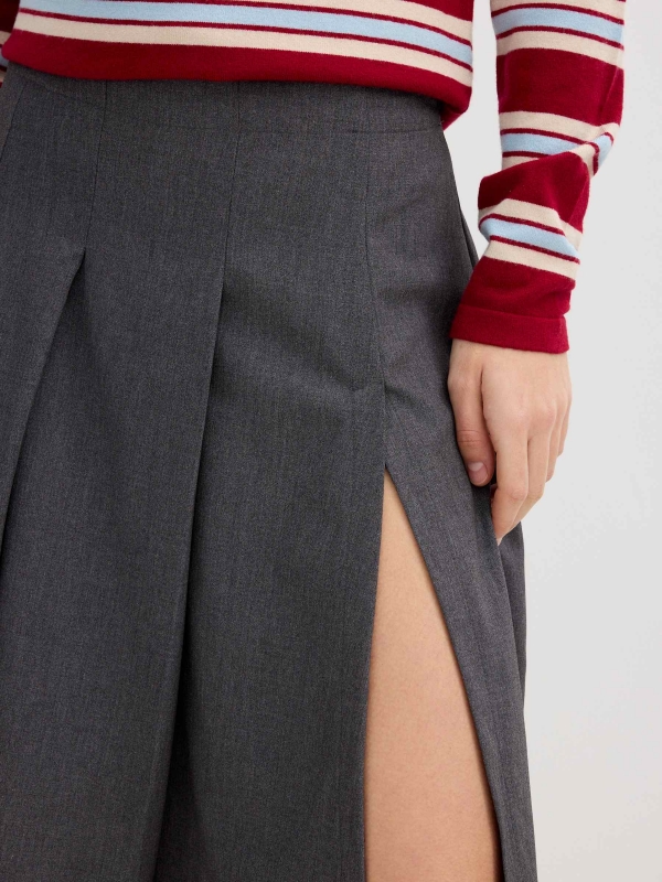 Pleated midi skirt with slit melange grey detail view