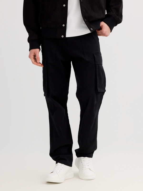 Regular chino cargo pants black middle front view