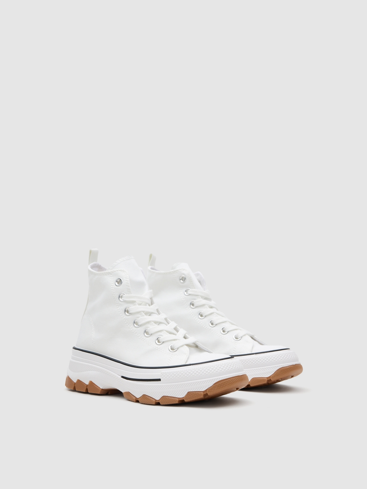 Canvas platform boot white 45º front view