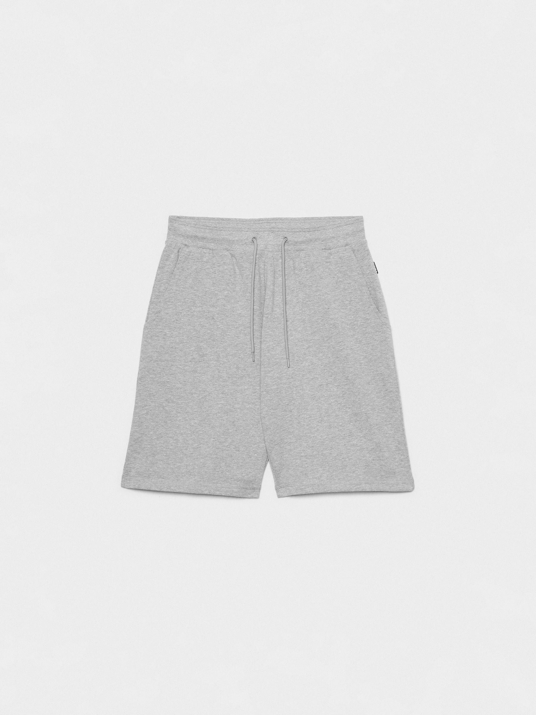 Basic jogger bermuda shorts