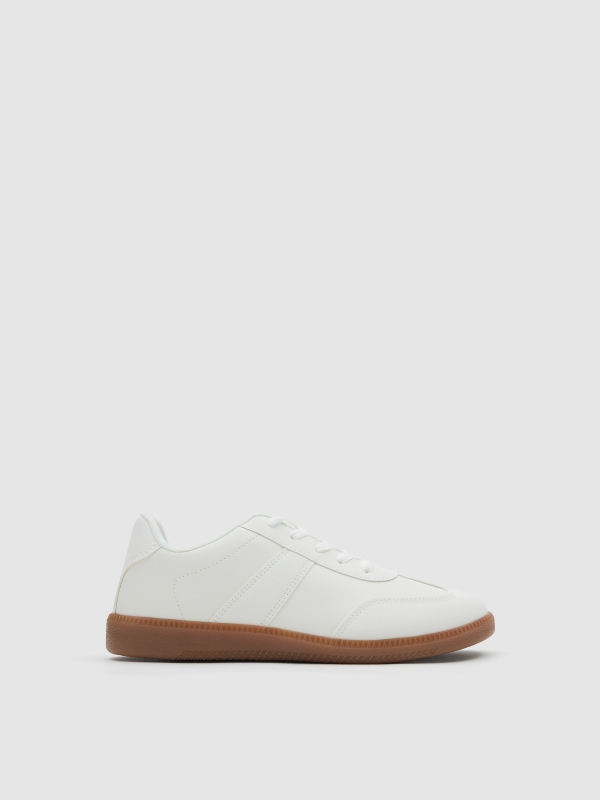 White retro low-top sneakers