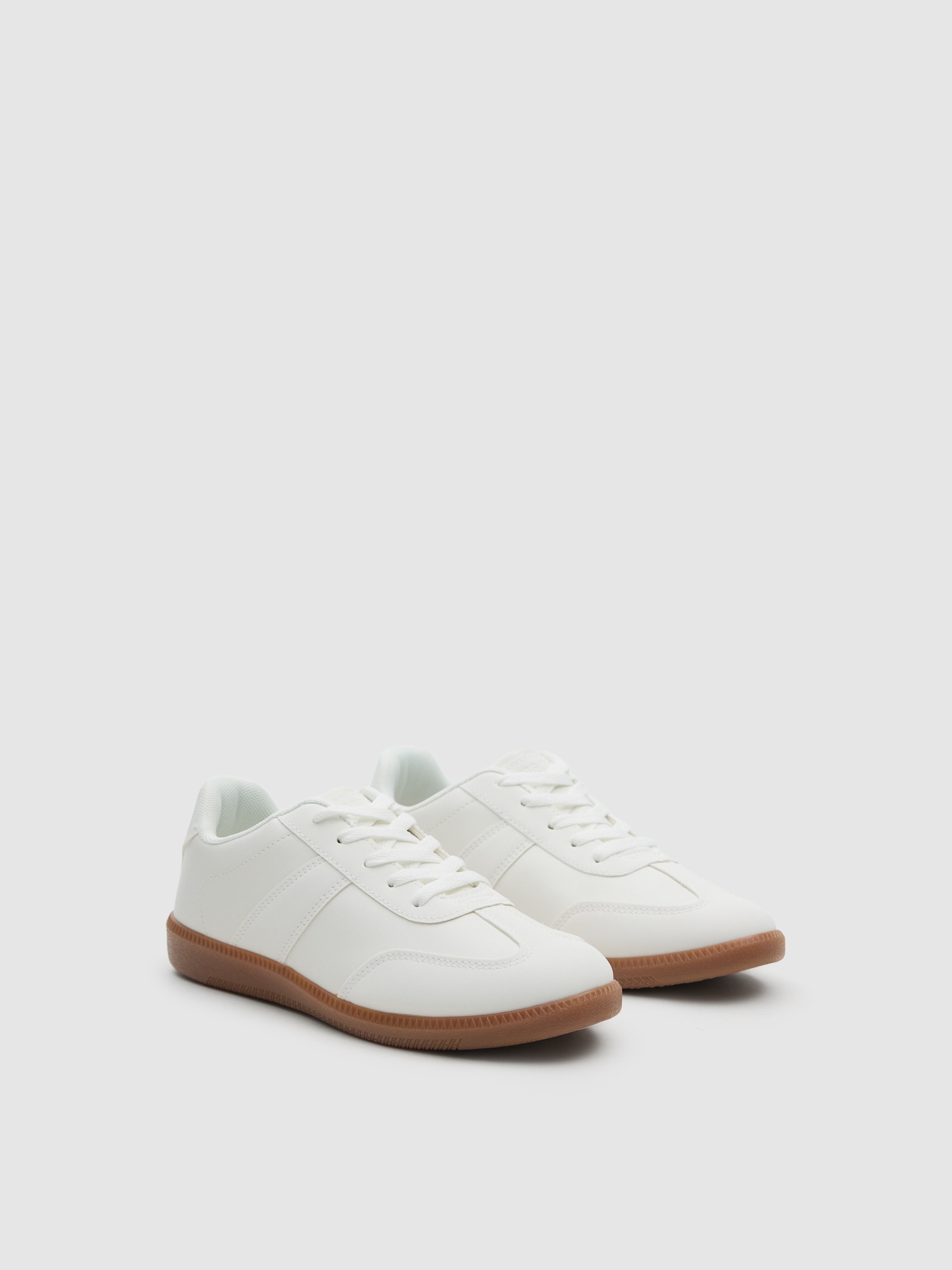 White retro low-top sneakers white
