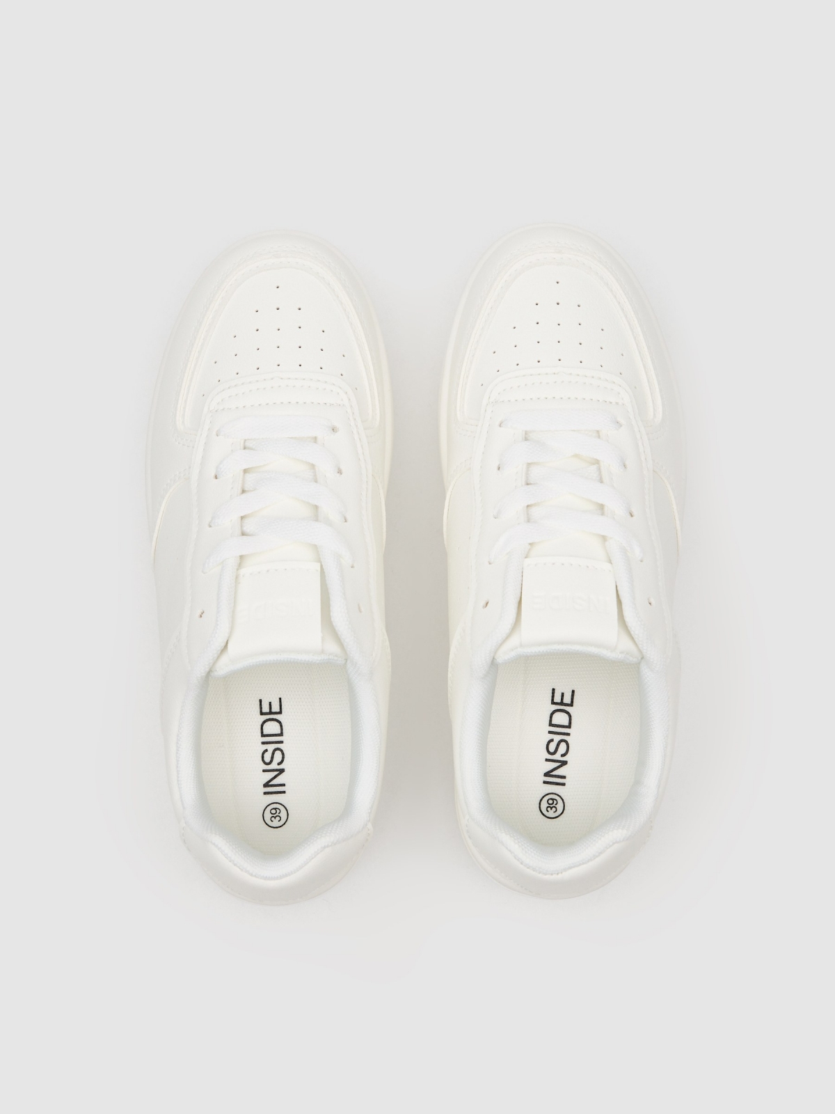 Deportiva polipiel con plataforma blanco vista cenital