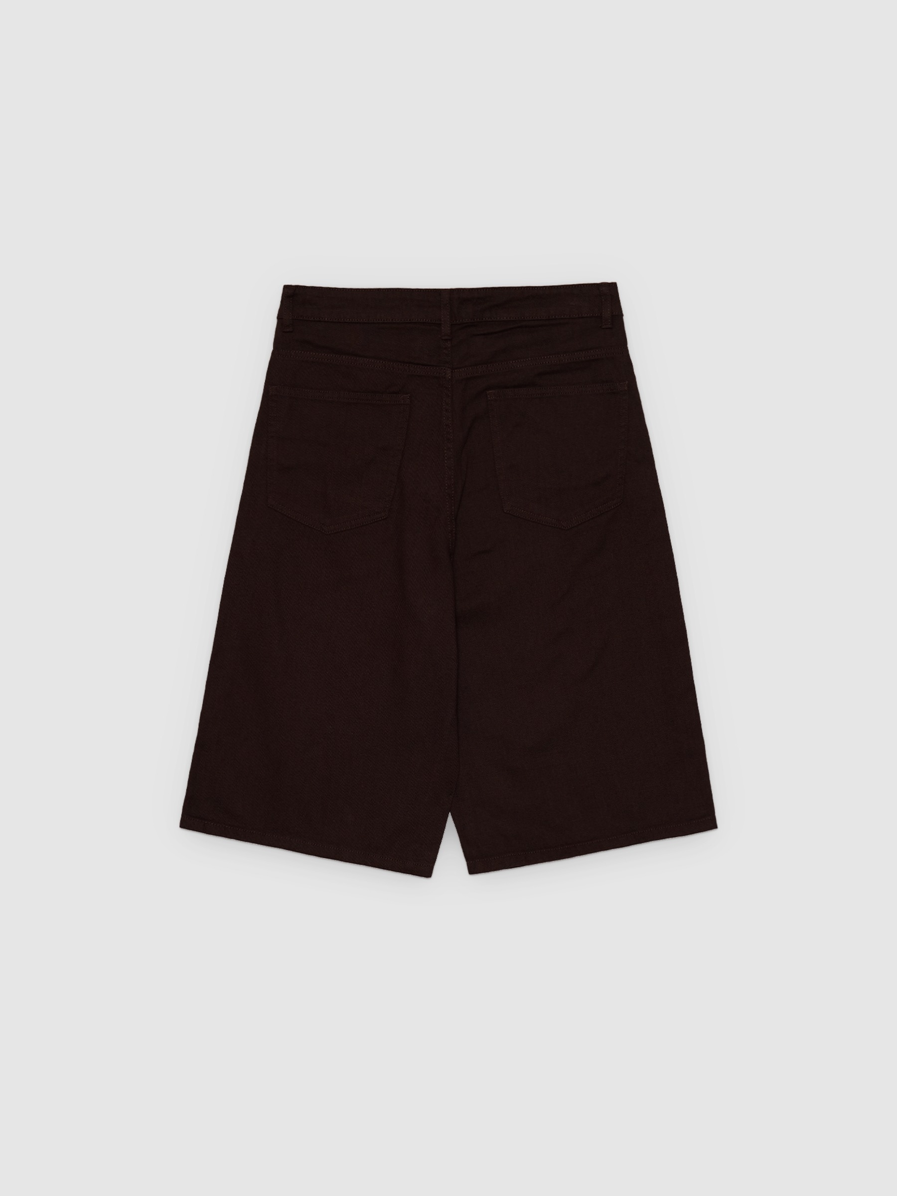 Bermudas sarga algodón chocolate vista media frontal