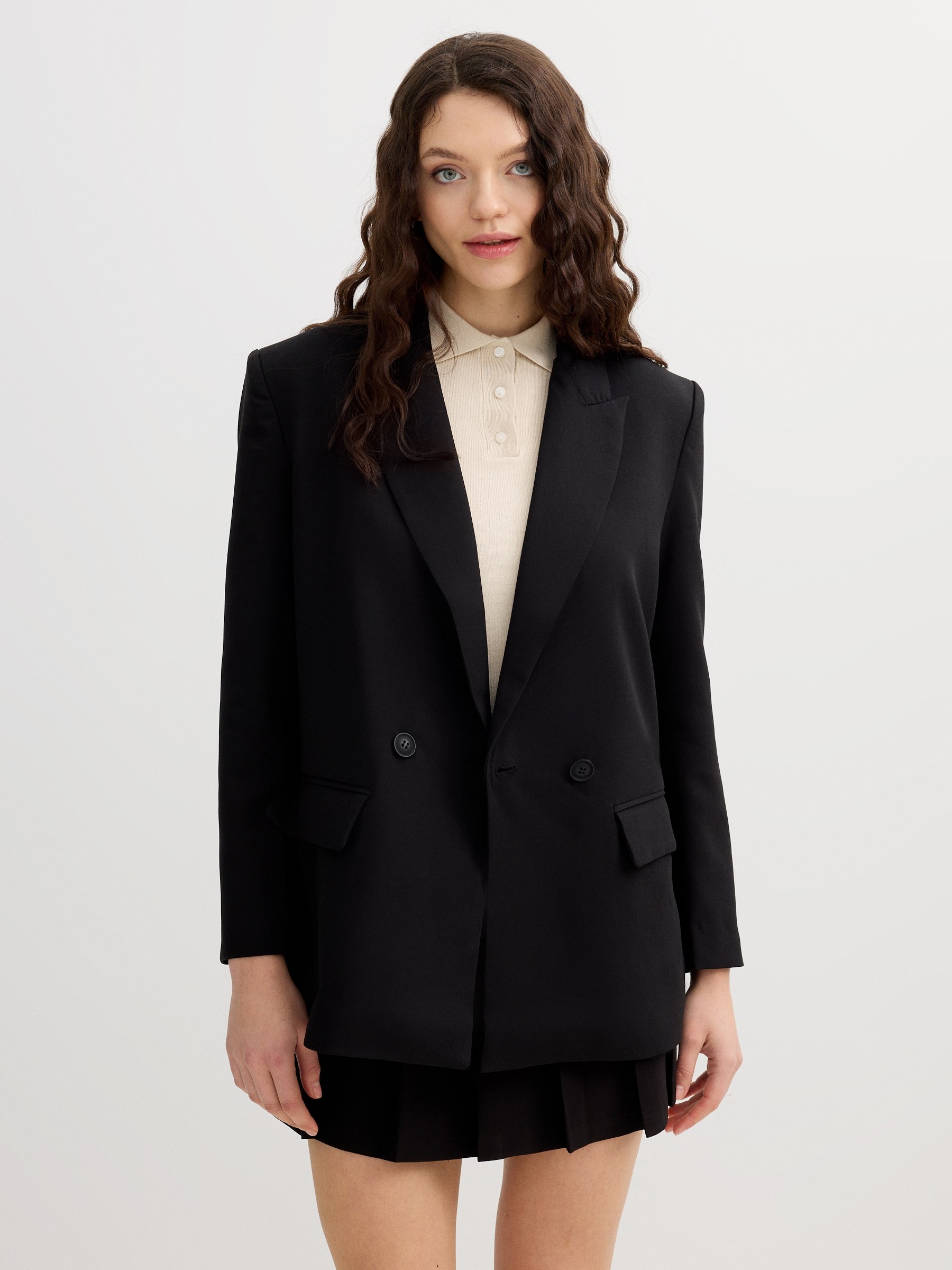 Blazer cruzado oversize preto vista meia frontal