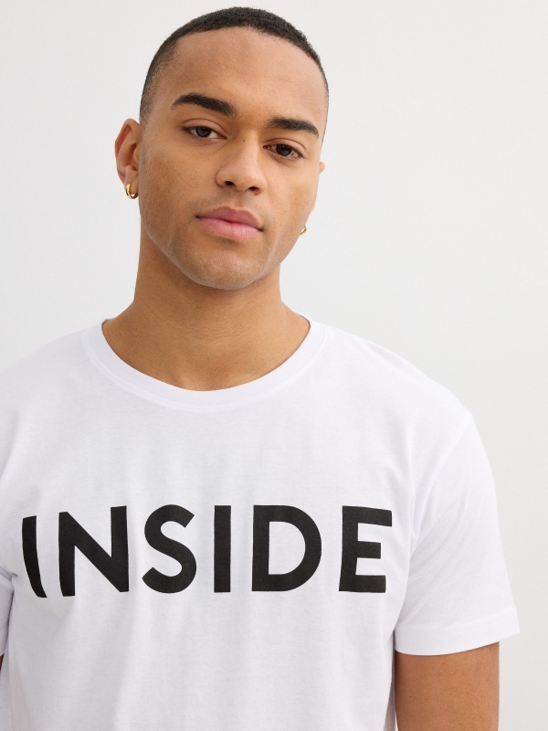 INSIDE basic T-shirt white detail view