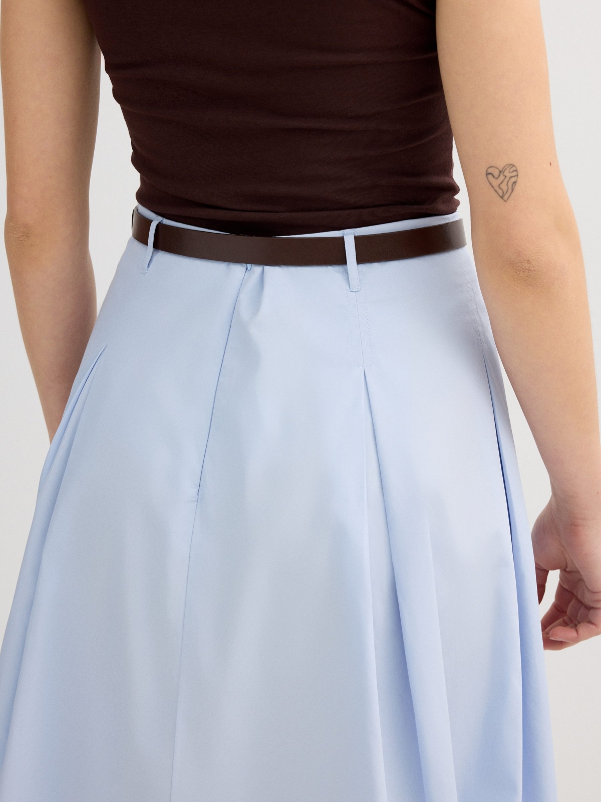 Falda midi de algodón azul azul claro vista detalle