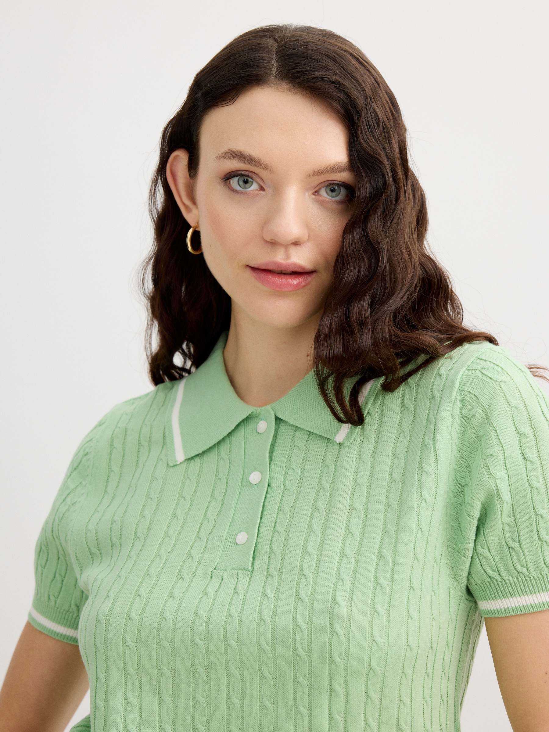 Slim knit polo jersey light green middle front view