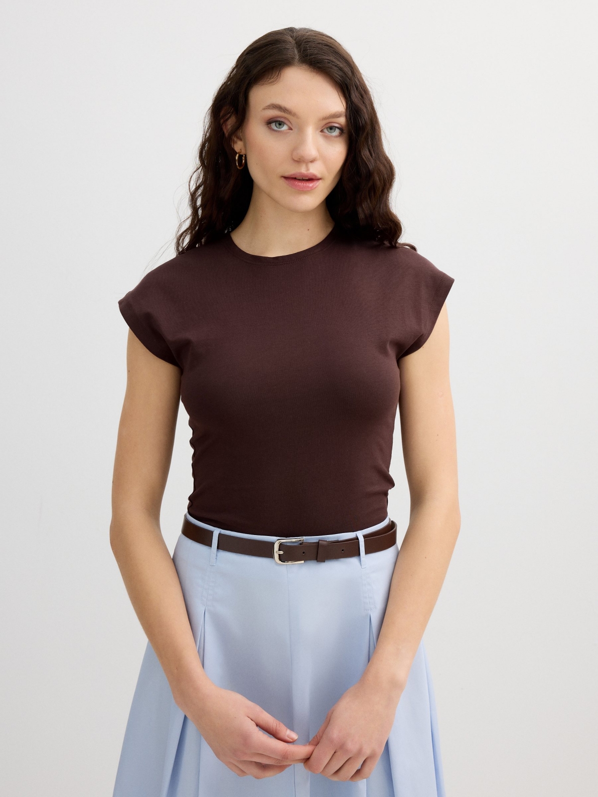 Camiseta básica crop ajustada