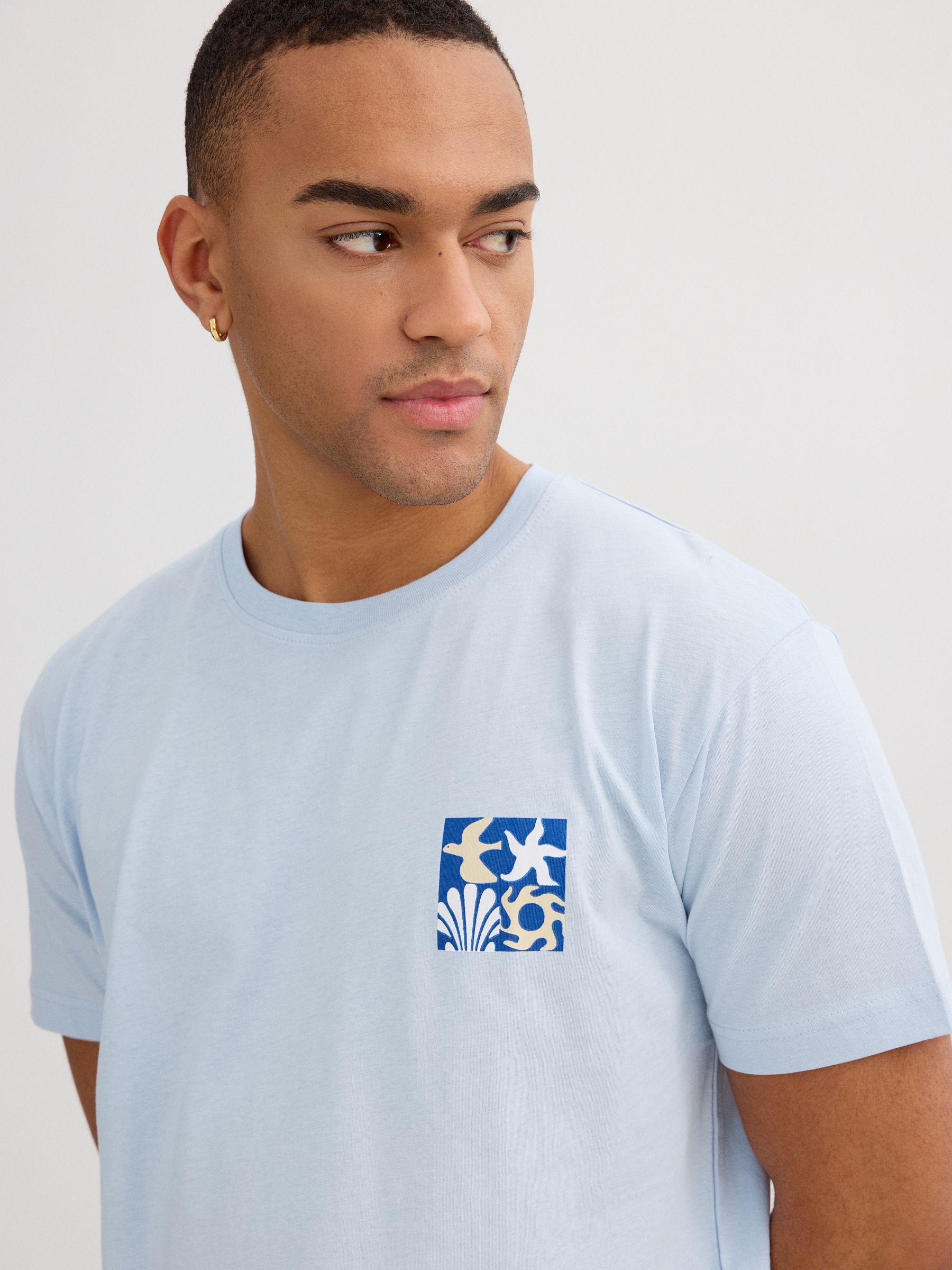 Camiseta estampa tropical