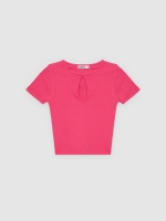 %Pto% Short sleeve crop cut out t-shirt fuchsia front view