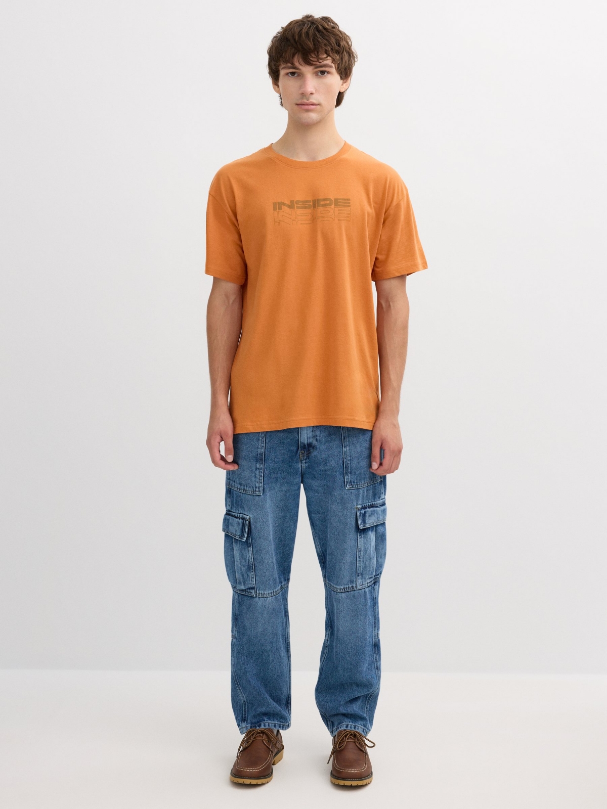 Inside logo t-shirt cinnamon front view