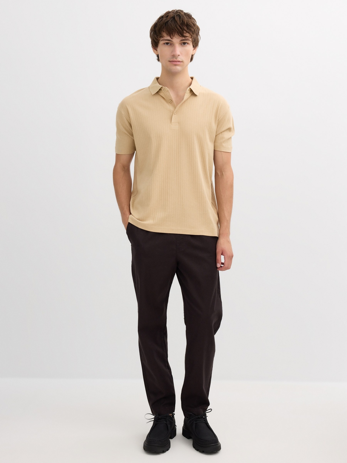 Ribbed basic polo sand front view