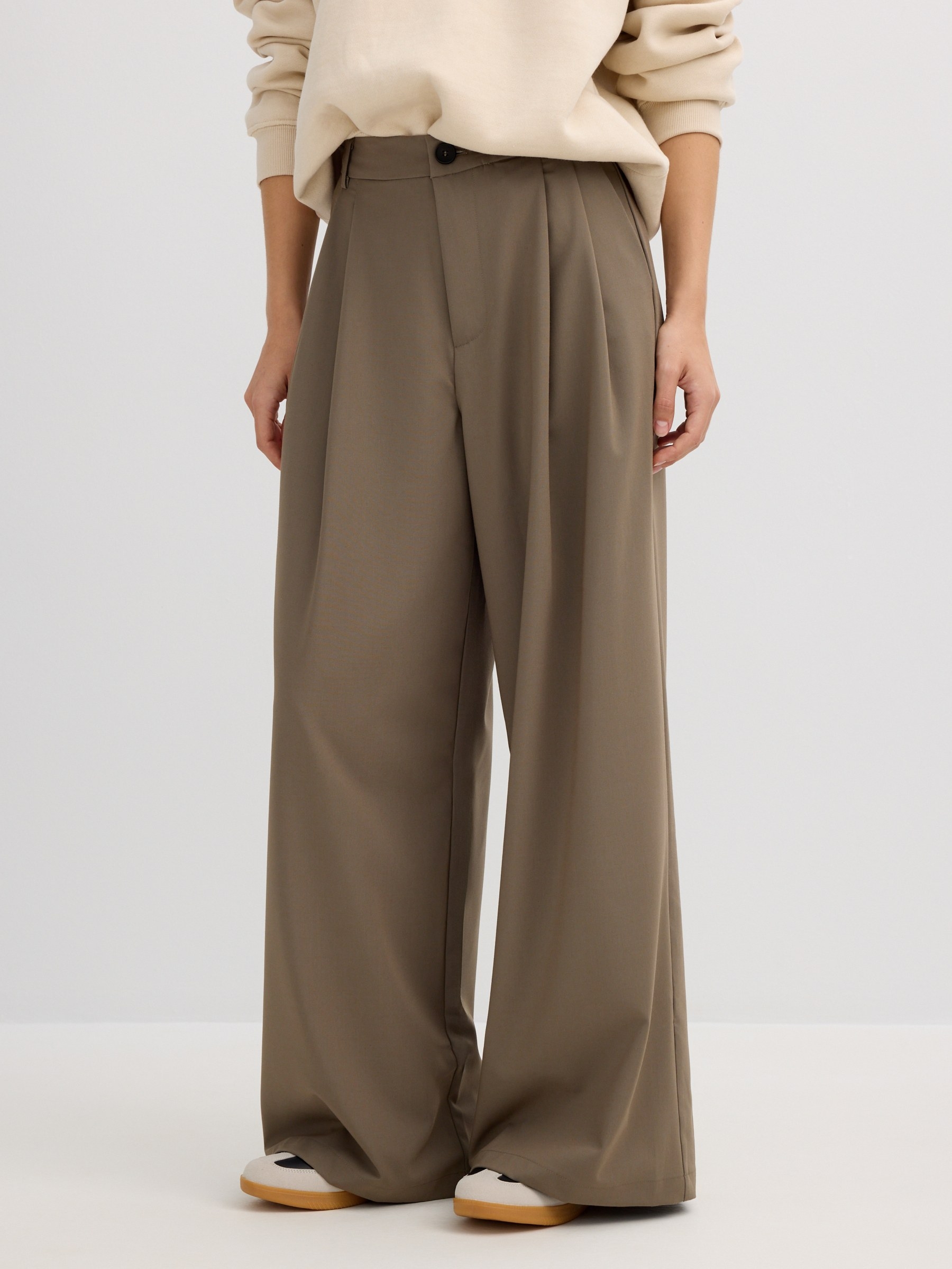 Pleated palazzo pants taupe front view