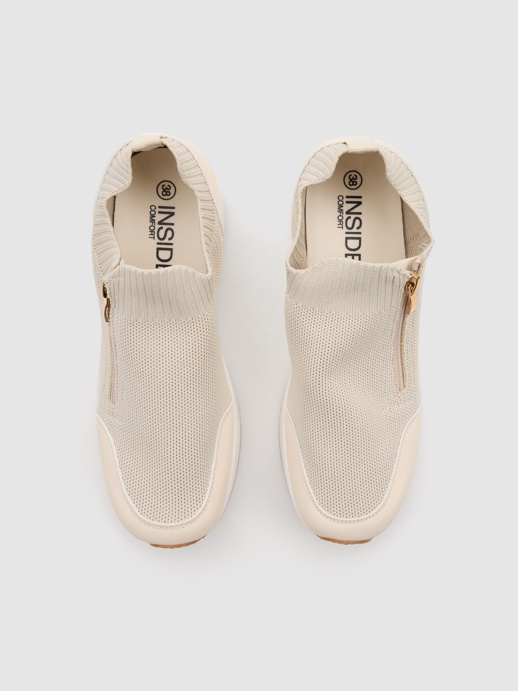 Desportiva cunha nylon bege