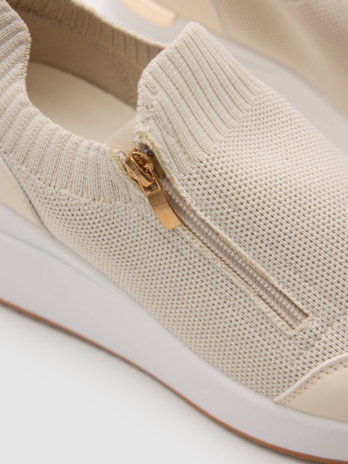 Beige nylon wedge sports shoe beige detail view