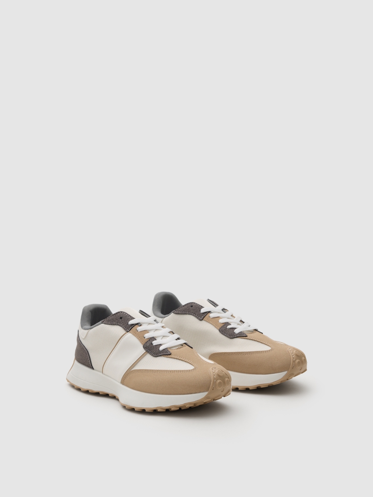 Zapatillas de running nylon combinadas beige vista frontal 45º