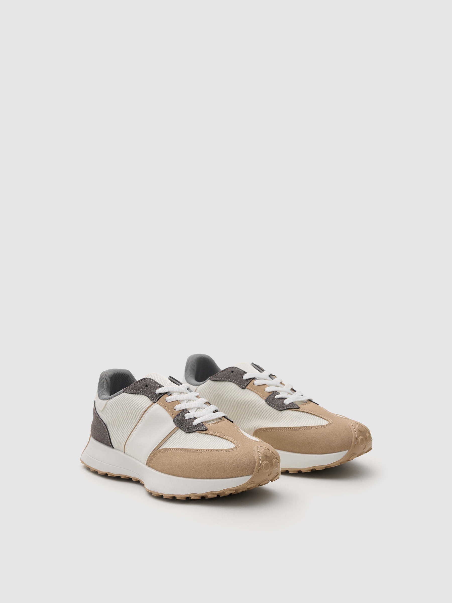 Tênis de corrida de nylon combinados