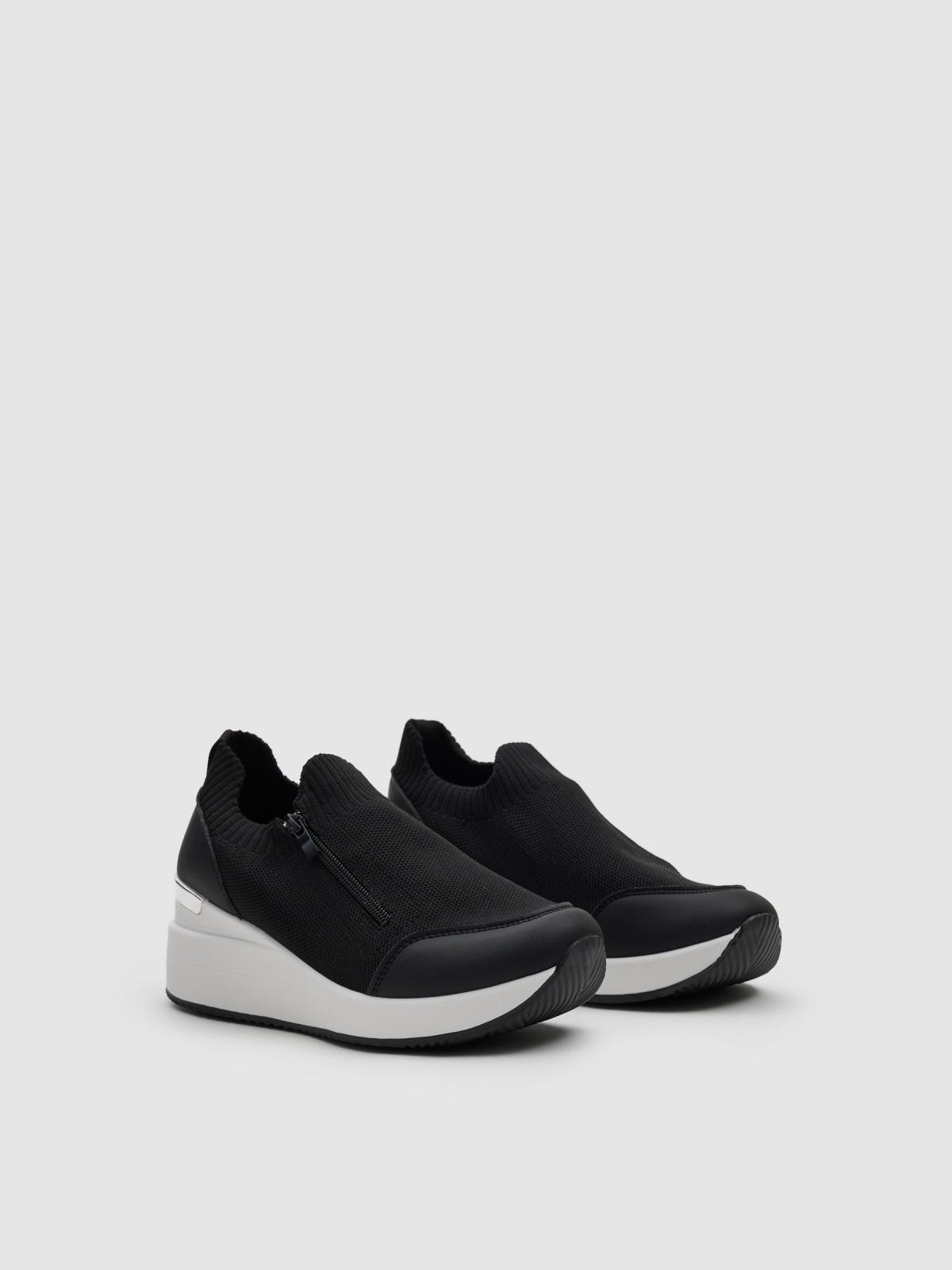 Deportiva cuña nylon negra negro vista frontal 45º