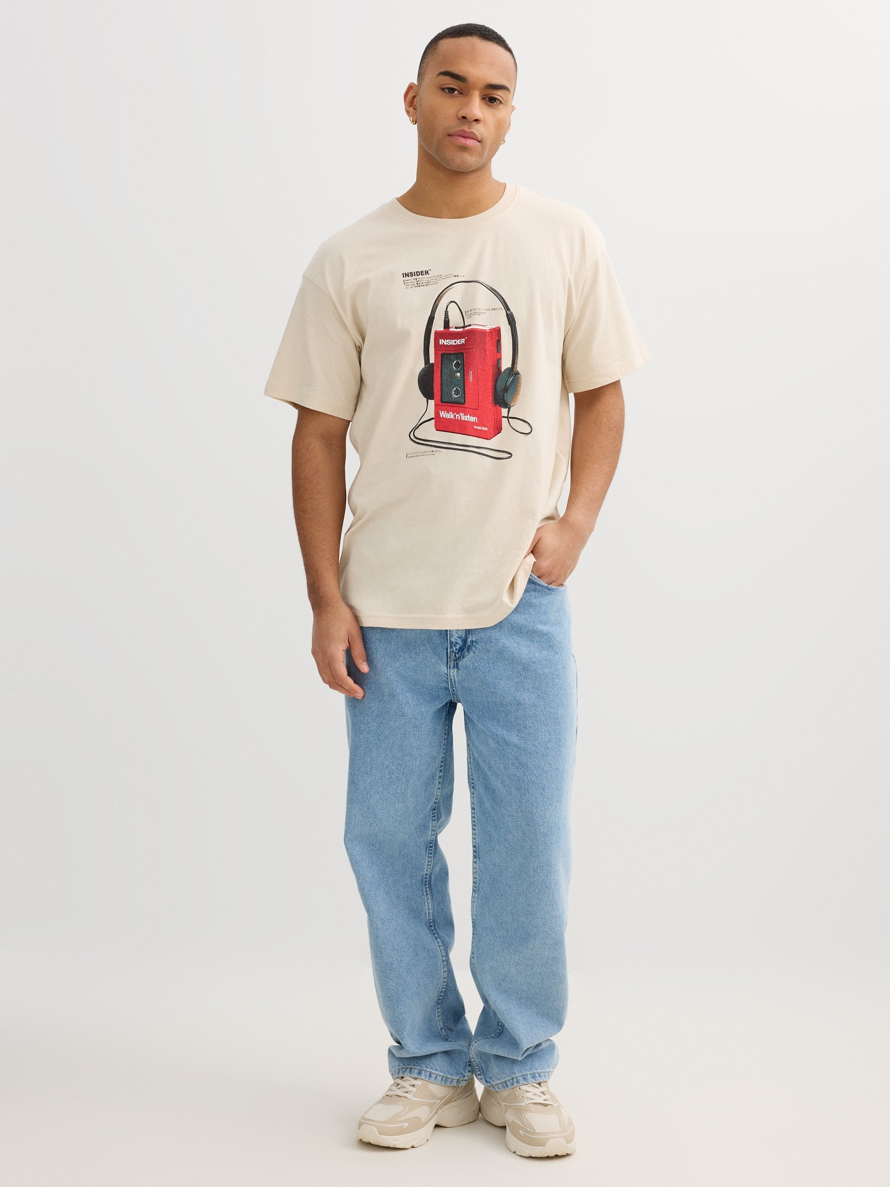 Camiseta Walkman retro crudo vista media frontal