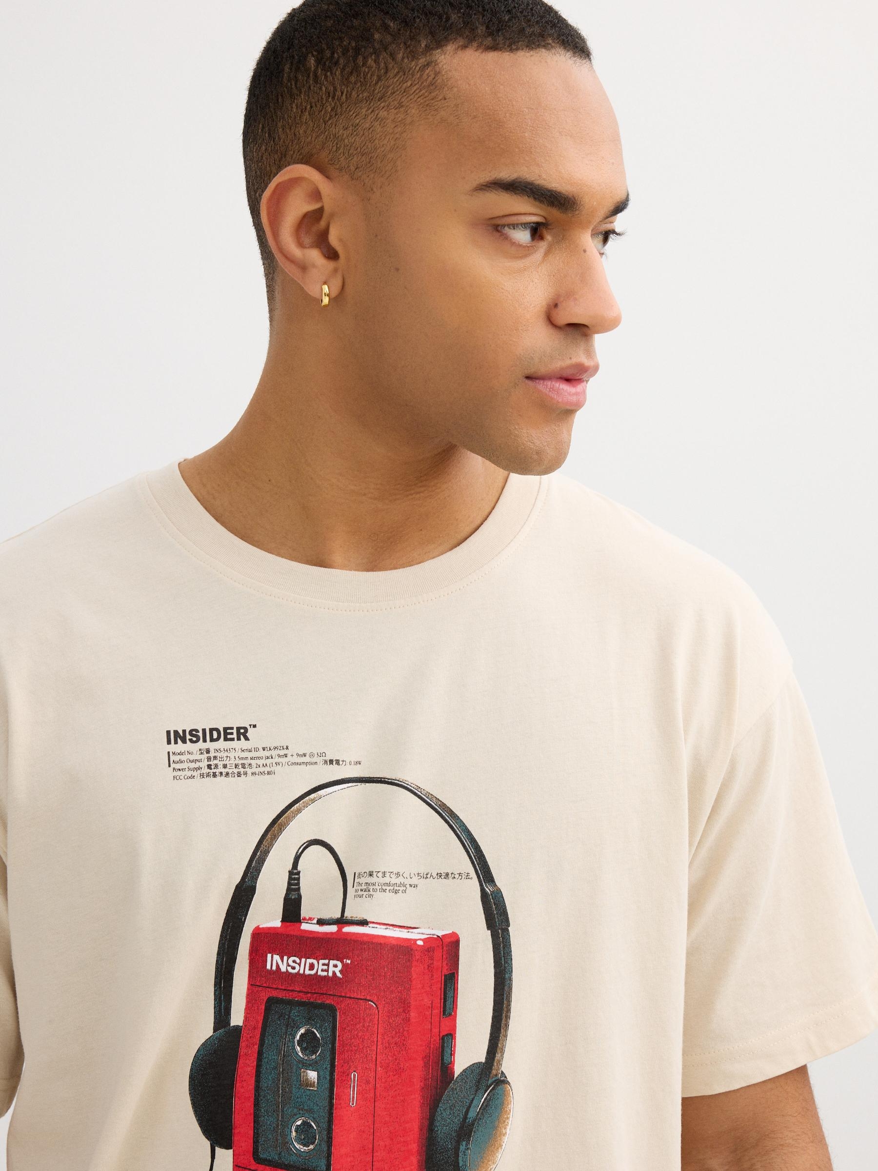 Retro Walkman T-shirt raw middle front view