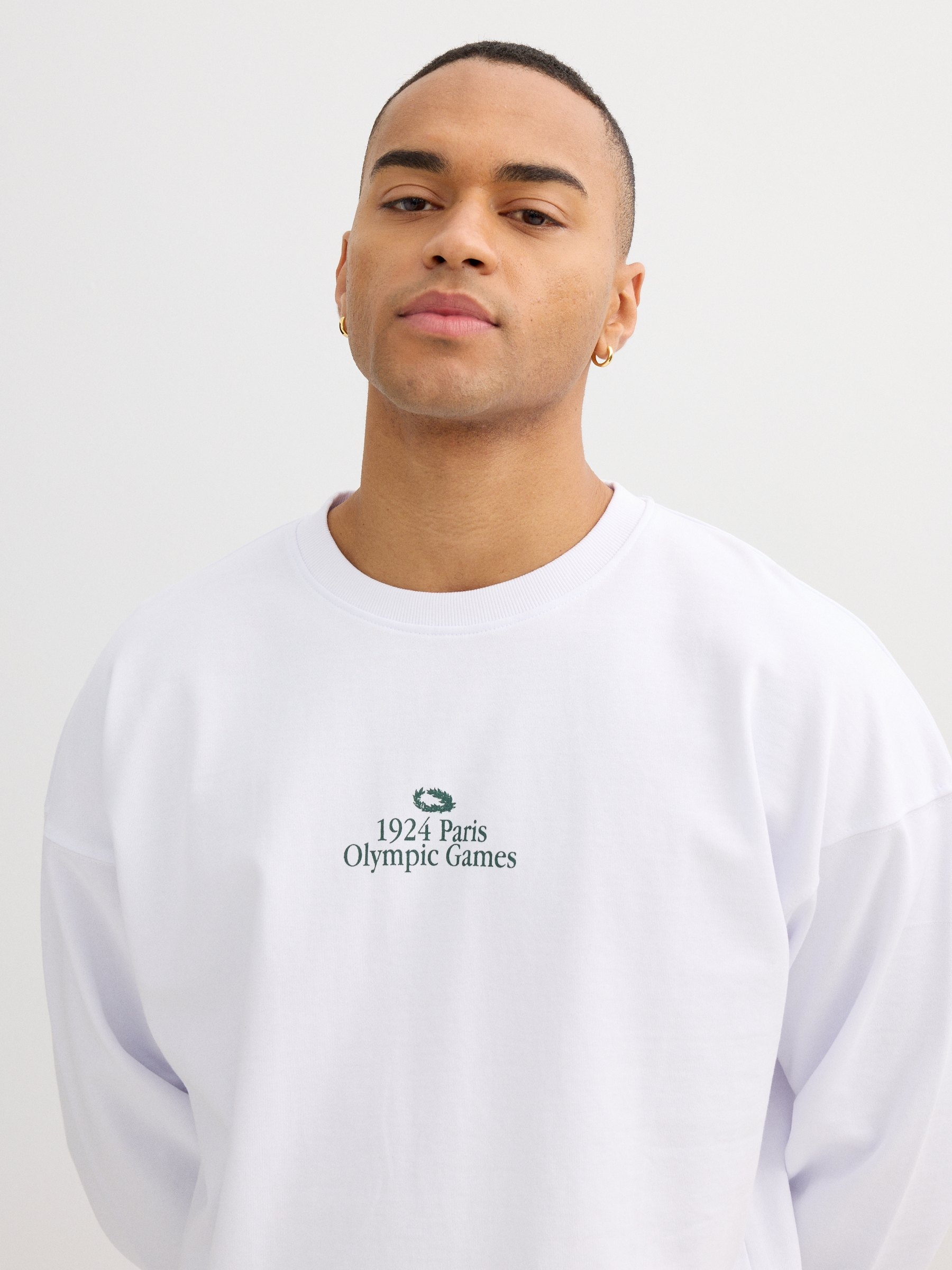 Oversized fleece sweatshirt text white middle front view