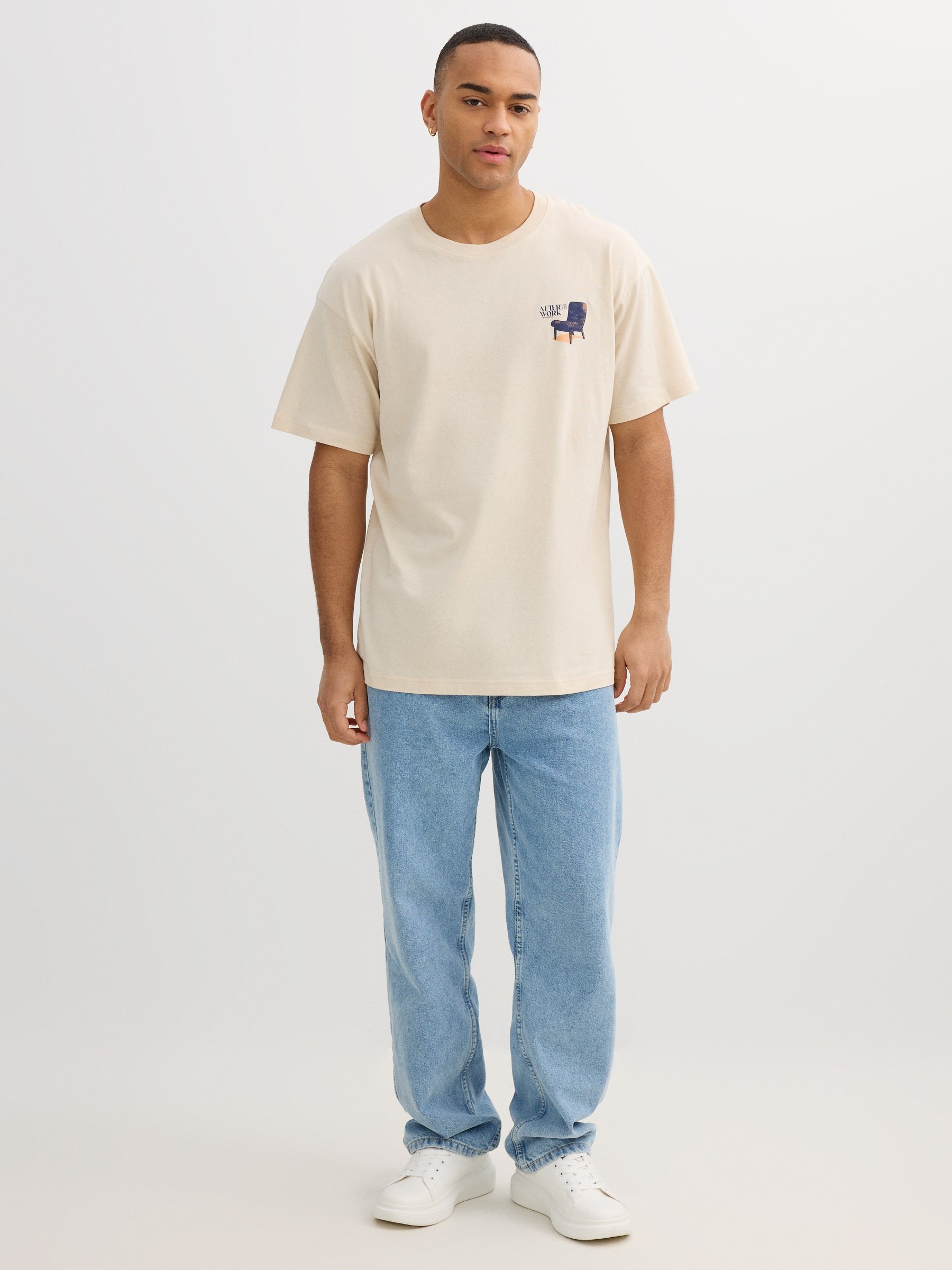 Camiseta After Work crudo vista media frontal