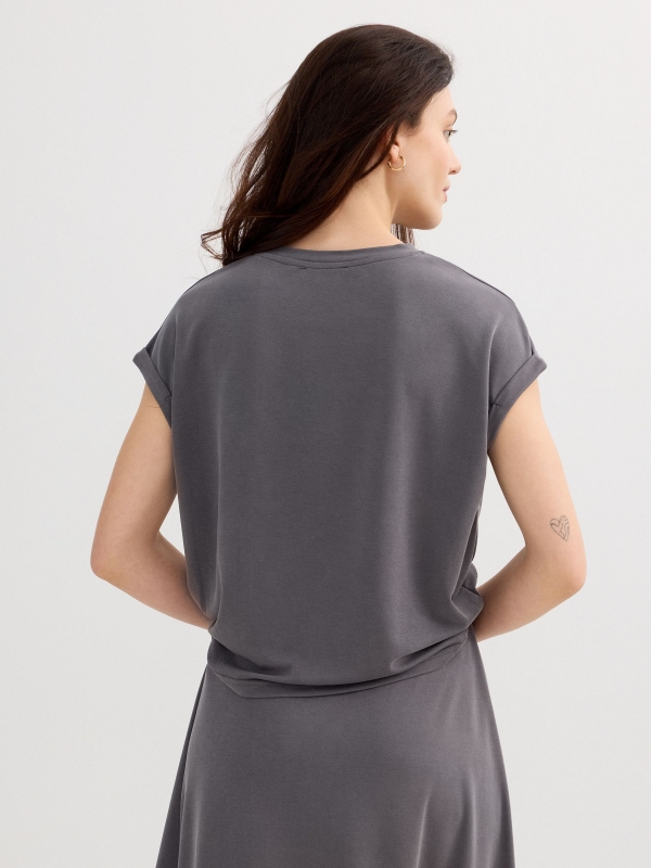 Camiseta sin mangas de algodón gris medio vista media trasera