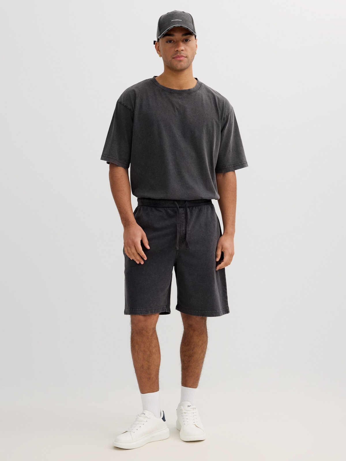 Sports fleece Bermuda with drawstrings