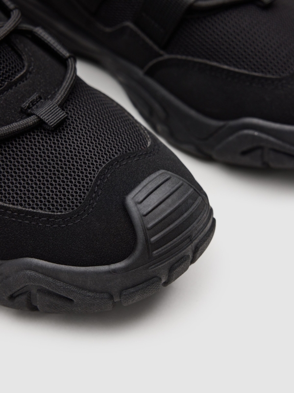 Tênis de corrida combinados nylon preto vista detalhe