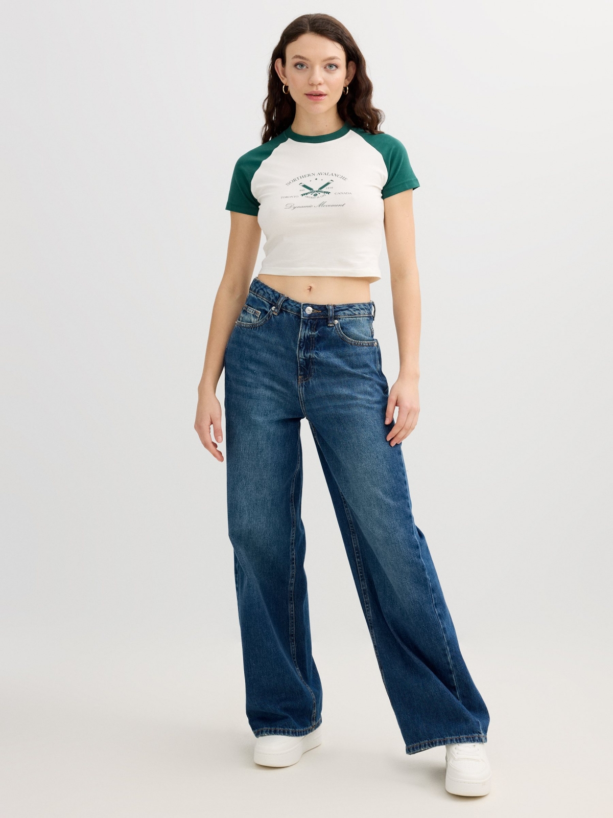 Bicolor crop sports shirt off white front view